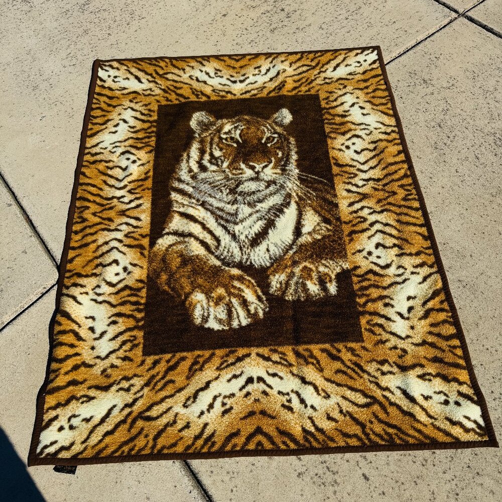 VTG Ibena Relax Jacquard Woven Brown Tiger Throw Blanket Pile 100% Dolan Virgin